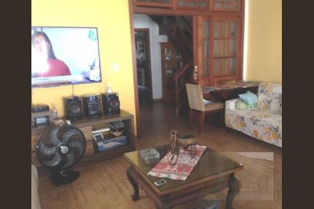 Casa à venda com 211m², 5 quartos e 2 vagas