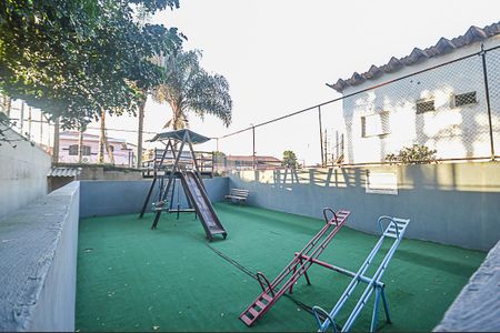 Apartamento à venda com 52m², 2 quartos e 1 vaga Apartamento à venda com 52m², 2 quartos e 1 vagaÁrea comum - Playground