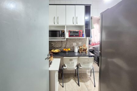 Apartamento à venda com 52m², 2 quartos e 1 vaga Apartamento à venda com 52m², 2 quartos e 1 vagaCozinha e Área de Serviço