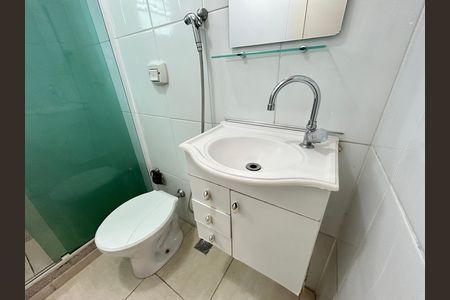Apartamento para alugar com 58m², 3 quartos e sem vagaBanheiro