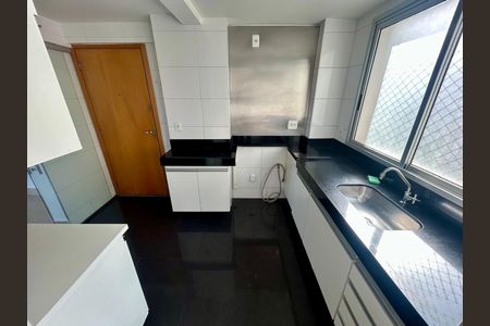 Apartamento para alugar com 3 quartos, 103m² em Buritis, Belo Horizonte
