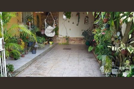 Casa à venda com 170m², 3 quartos e 2 vagas