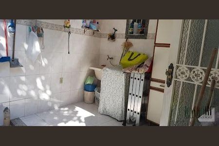 Casa à venda com 3 quartos, 170m² em Jardim Sulacap, Rio de Janeiro