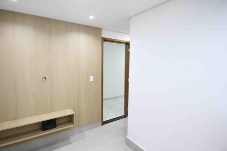 Sala de apartamento para alugar com 1 quarto, 28m² em Quinta da Paineira, São Paulo