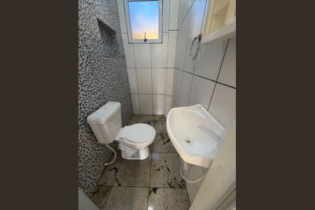 Banheiro de casa para alugar com 1 quarto, 40m² em Parque Cisper, São Paulo