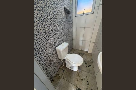 Banheiro de casa para alugar com 1 quarto, 40m² em Parque Cisper, São Paulo
