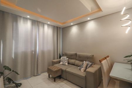 Sala de apartamento à venda com 2 quartos, 41m² em Rubem Berta, Porto Alegre