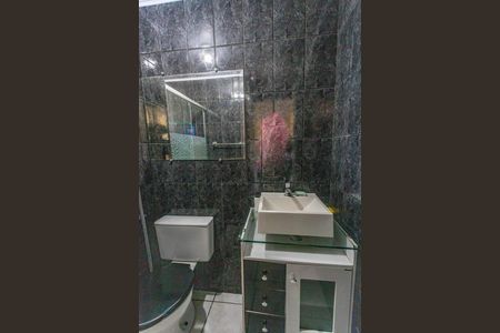 Apartamento à venda com 52m², 2 quartos e 1 vaga Apartamento à venda com 52m², 2 quartos e 1 vagaBanheiro
