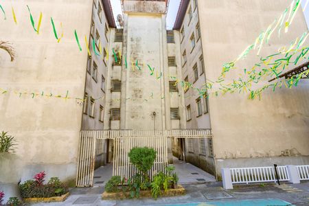 Apartamento à venda com 52m², 2 quartos e 1 vaga Apartamento à venda com 52m², 2 quartos e 1 vagaFachada do bloco