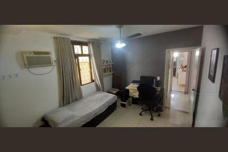 Casa à venda com 197m², 3 quartos e 2 vagas