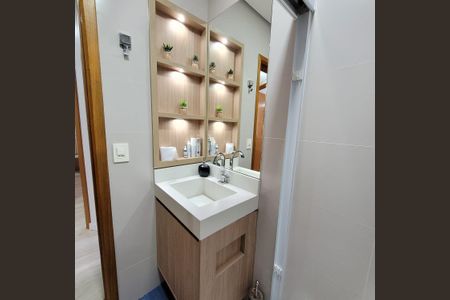 Banheiro de casa de condomínio à venda com 3 quartos, 137m² em Jardim Santo Antônio, Santo André