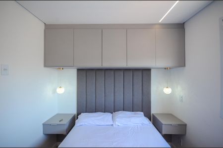 Quarto 1 de apartamento para alugar com 2 quartos, 42m² em Vila Palmeiras, São Paulo