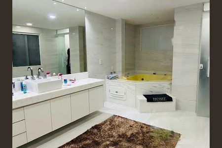 Casa à venda com 3 quartos, 300m² em Recreio dos Bandeirantes, Rio de Janeiro