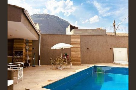 Casa à venda com 3 quartos, 300m² em Recreio dos Bandeirantes, Rio de Janeiro