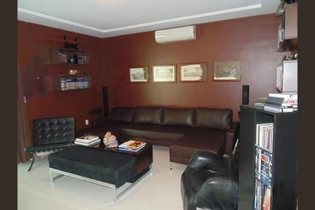 Casa à venda com 430m², 4 quartos e 4 vagas