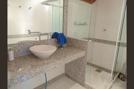 Casa à venda com 430m², 4 quartos e 4 vagas
