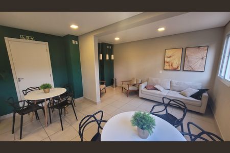 Apartamento para alugar com 32m², 2 quartos e sem vaga Apartamento para alugar com 32m², 2 quartos e sem vagaÁrea comum - Salão de festas