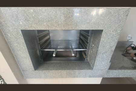 Apartamento para alugar com 32m², 2 quartos e sem vaga Apartamento para alugar com 32m², 2 quartos e sem vagaÁrea comum - Churrasqueira