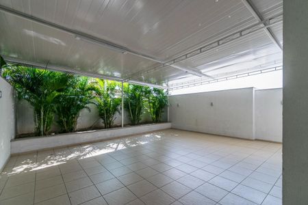 Apartamento para alugar com 50m², 2 quartos e 1 vaga Apartamento para alugar com 50m², 2 quartos e 1 vagaÁrea comum - Salão de festas