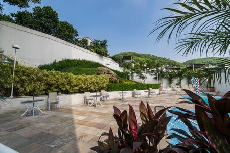 Apartamento para alugar com 50m², 2 quartos e 1 vaga Apartamento para alugar com 50m², 2 quartos e 1 vagaÁrea comum - Piscina