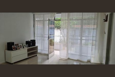 Casa à venda com 347m², 5 quartos e 4 vagas