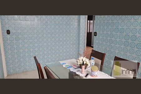 Casa à venda com 347m², 5 quartos e 4 vagas