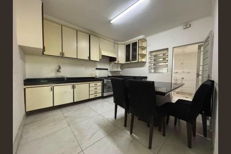 Casa à venda com 2 quartos, 120m² em Jardim Sarah, São Paulo