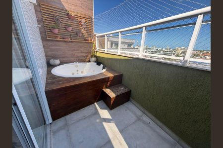 Hidromassagem de apartamento para alugar com 2 quartos, 185m² em Braga, Cabo Frio