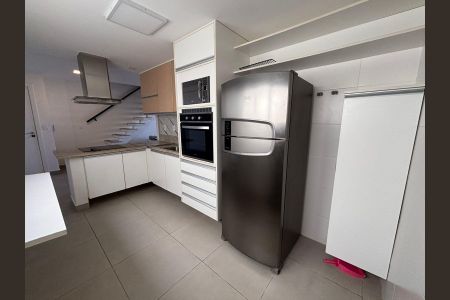 Cozinha de apartamento para alugar com 2 quartos, 185m² em Braga, Cabo Frio