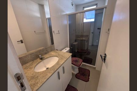 Apartamento para alugar com 185m², 2 quartos e 2 vagas Apartamento para alugar com 185m², 2 quartos e 2 vagasBanheiro