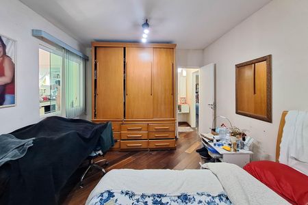 Casa de condomínio para alugar com 277m², 4 quartos e 2 vagas Casa de condomínio para alugar com 277m², 4 quartos e 2 vagasQuarto 2