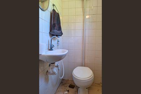 Casa de condomínio para alugar com 277m², 4 quartos e 2 vagas Casa de condomínio para alugar com 277m², 4 quartos e 2 vagasBanheiro 2