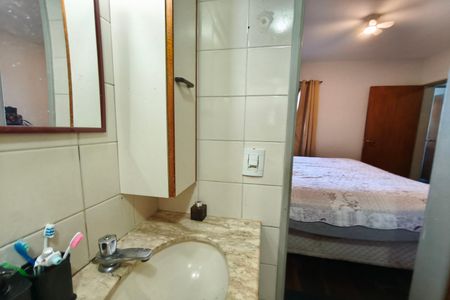 Apartamento à venda com 97m², 3 quartos e 2 vagas Apartamento à venda com 97m², 3 quartos e 2 vagasBanheiro Suíte