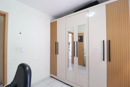 Quarto 2 de apartamento para alugar com 2 quartos, 49m² em Jardim Europa, Uberlândia