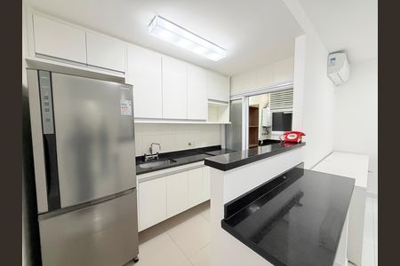 Cozinha  de apartamento para alugar com 1 quarto, 50m² em Vila Gertrudes, São Paulo