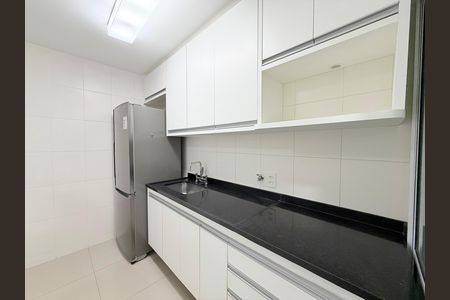 Cozinha  de apartamento para alugar com 1 quarto, 50m² em Vila Gertrudes, São Paulo