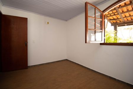 Casa para alugar com 250m², 5 quartos e 4 vagas Casa para alugar com 250m², 5 quartos e 4 vagasQuarto 2
