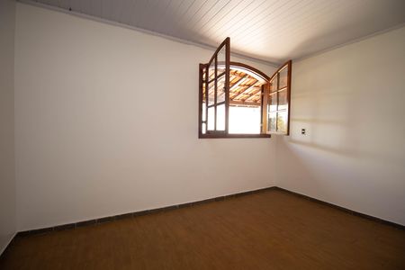 Casa para alugar com 250m², 5 quartos e 4 vagas Casa para alugar com 250m², 5 quartos e 4 vagasQuarto 2
