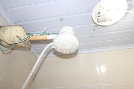 Casa para alugar com 100m², 2 quartos e 3 vagasBanheiro
