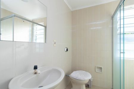 Banheiro de apartamento para alugar com 1 quarto, 49m² em Vila Conceição, Porto Alegre