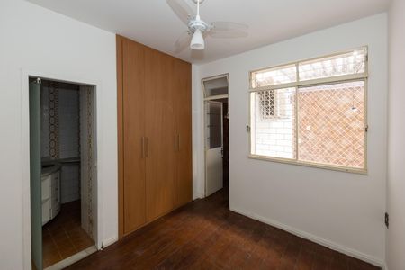 Apartamento para alugar com 120m², 3 quartos e 1 vaga Apartamento para alugar com 120m², 3 quartos e 1 vagaSuíte 1