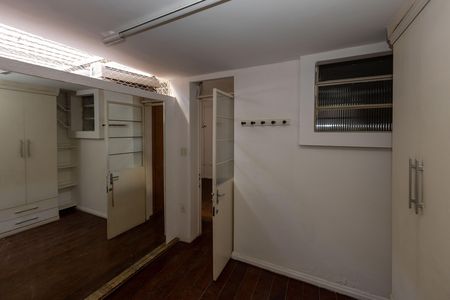 Closet / Quarto 2 de apartamento para alugar com 3 quartos, 120m² em Santo Antônio, Belo Horizonte