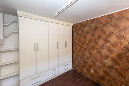 Apartamento para alugar com 120m², 3 quartos e 1 vaga Apartamento para alugar com 120m², 3 quartos e 1 vagaCloset / Quarto 2