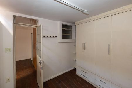 Apartamento para alugar com 120m², 3 quartos e 1 vaga Apartamento para alugar com 120m², 3 quartos e 1 vagaCloset / Quarto 2