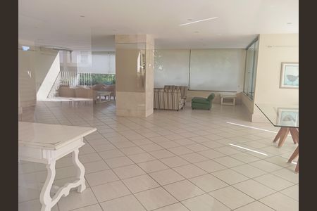Apartamento à venda com 161m², 4 quartos e 1 vagaSalão de festa