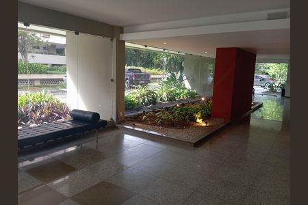 Apartamento à venda com 161m², 4 quartos e 1 vagaHall de entrada