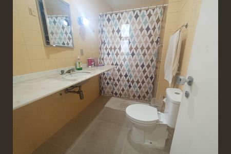 Apartamento à venda com 161m², 4 quartos e 1 vagaBanheiro suíte
