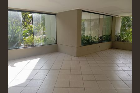 Apartamento à venda com 161m², 4 quartos e 1 vagaÁrea externa 