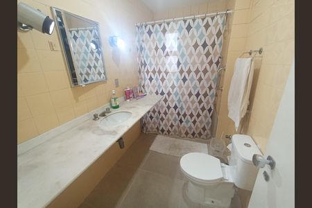 Apartamento à venda com 161m², 4 quartos e 1 vagaBanheiro suíte 