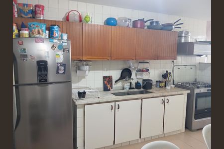 Apartamento à venda com 161m², 4 quartos e 1 vagaCozinha